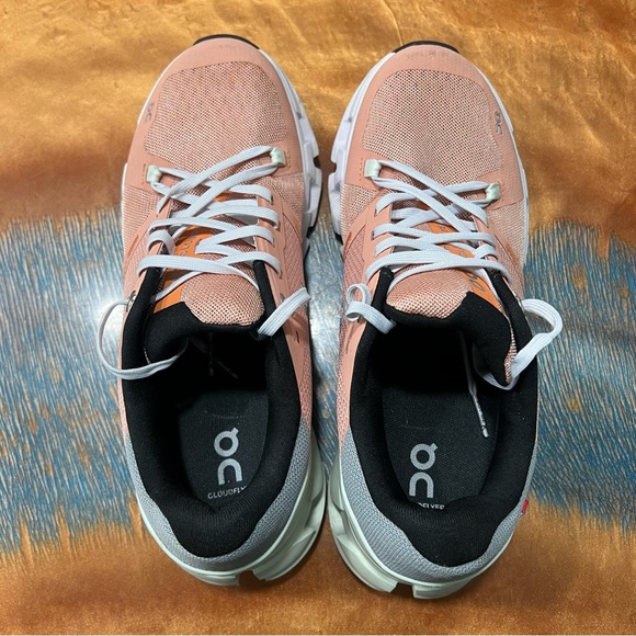 On Cloudflyer 4 Running Shoes Peach Aloe size 8.5 Sneakers - Picture 12 of 14